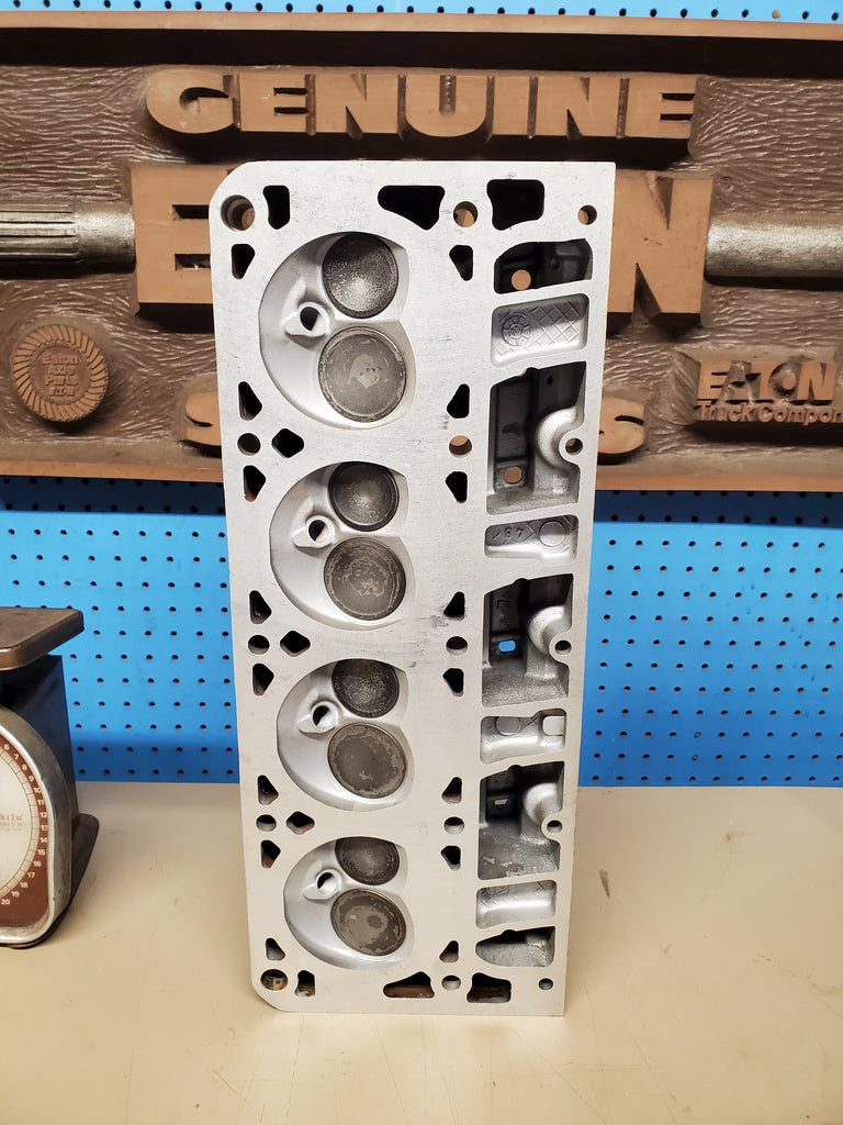 In Stock Brand New 4.8 5.3 706 cylinder head with springs valves guides seals ready to install