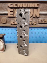 Load image into Gallery viewer, In Stock Brand New 4.8 5.3 706 cylinder head with springs valves guides seals ready to install