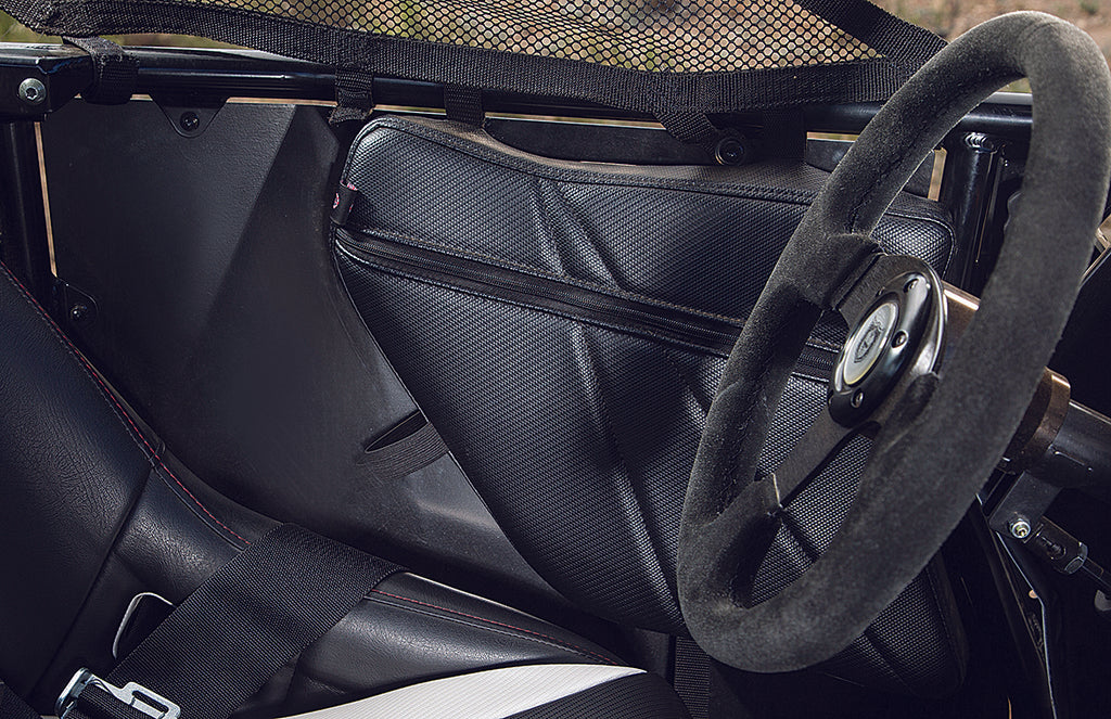 PRO ARMOR KNEE PADS W/STORAGE STOCK DOOR P141054