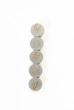 Load image into Gallery viewer, K&amp;L VALVE SHIMS 2.20MMX7.5MM 5/PK 13-6743
