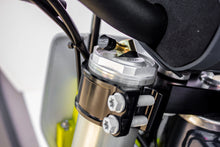 Load image into Gallery viewer, WORKS AIR FORK EZ FILL 26-358