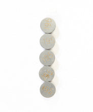 Load image into Gallery viewer, K&amp;L VALVE SHIMS 1.95MMX7.5MM 5/PK 13-6738