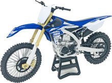 Load image into Gallery viewer, NEW-RAY REPLICA 1:12 RACE BIKE 17 YAMAHA YZ450F BLUE 57983