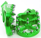 FLO MOTORSPORTS PRO SERIES FOOT PEGS GREEN FPEG-797GRN