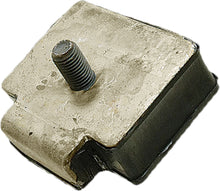 Load image into Gallery viewer, SP1 MOTOR MOUNT YAM YAMAHA SM-09138