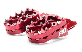 FLO MOTORSPORTS PRO SERIES FOOT PEG RISERS RED 13MM FPEG-790R
