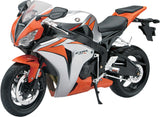 NEW-RAY REPLICA 1:6 SUPER SPORT BIKE HONDA CBR1000RR SILVER 49293