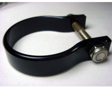 Load image into Gallery viewer, AXIA .875&quot; STRAP CLAMP BLACK MODCL.875-BK