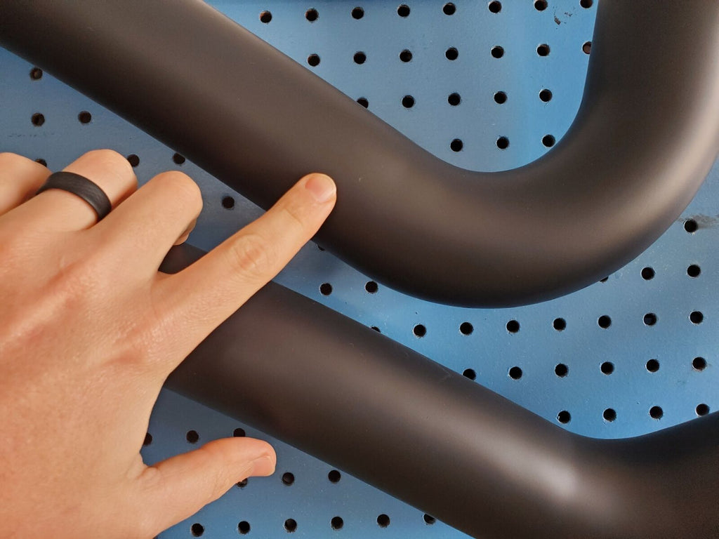 (Minor finish defect) Vance & Hines Big Radius 2 into 2 Exhaust Black 46067 For Harley-Davidson Sportster XL1200 XL883L